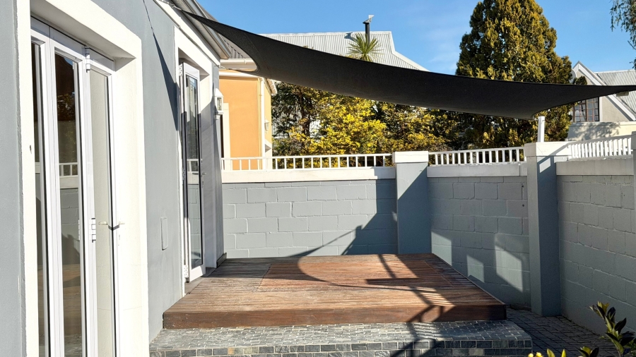 2 Bedroom Property for Sale in Paradyskloof Western Cape